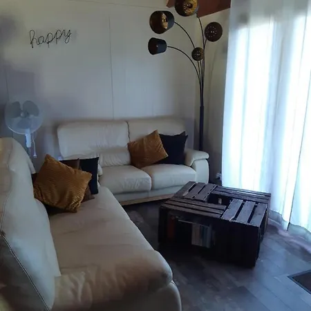 Διαμέρισμα Into The Woods Rendeux